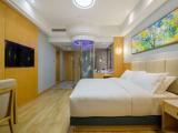 Smart Queen Room