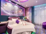 Romantic Featured Themed Room (Featured Bed)