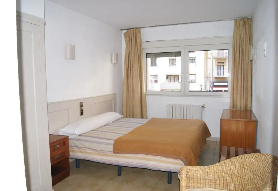 Double Room, 1 Double Bed