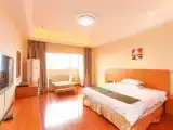 Business Queen Room