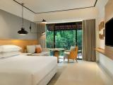 Grand Deluxe King Room with Balcony