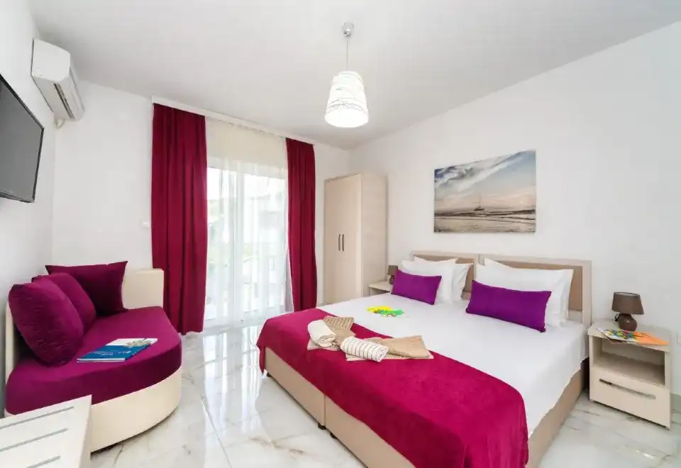 Double Bed Room(Extra Bed)