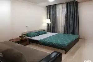 Apartamenty na pr-kt Kirova, d 7, kv 7