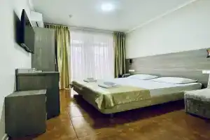 Ellison Dubay Apartments