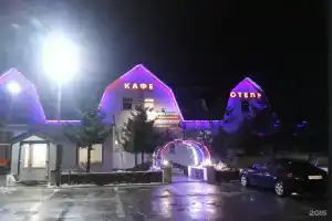 Motel Trucker, Dedilovo