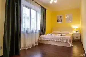 Apartamenty na Kabardino-Balkarskaya Respublika, Elbrusskiy r-n, gorodskoe poselenie Tyrnyauz, Tyrnyauz, Elbrusskiy pr-t, 90, kv 32