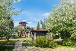 Pletyonka Camping, Uzlovaya