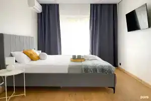 Apartamenty na prospekt Stepana Razina, 16V, kv. 7