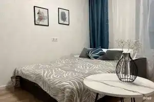 Happy People Apartments, Misailova