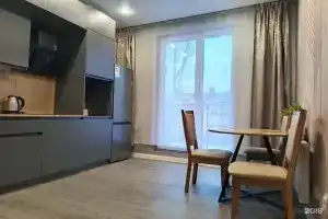 Apartamenty na 1. Zvyagina, 7 1-ka, Tyumen