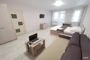 Svetlaya uyutnaya 1komnatnaya v novom dome (Komsomolskiy 39) Apartments, Chelyabinsk