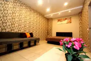 Apartamenty na Krestinskogo 35