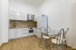 Apartamenty na Rossiya, Sverdlovskaya oblast, Ekaterinburg, Vodoemnaya 76