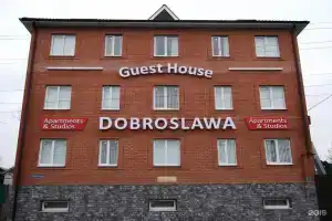 Dobroslaviya Apartments