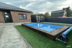 Kottedzh s bolshim basceynom i baney Cottage, Voronezh