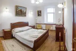 na Galaktionovskoy Apartments