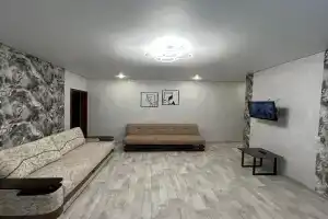 Apartamenty na ulitsa Popova, 42, Krasnoturyinsk