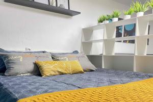 Apartamenty na rachkova 12, Kostova