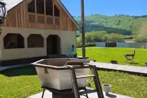 Usadba Zareche Cottage, Krasnyy Partizan