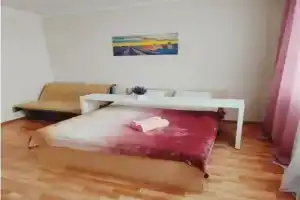 Apartamenty na ulitsa Gorkogo, 5, Frjasino