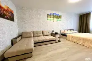 Apartamenty na prkt Karla Marksa, 244