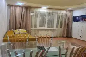 Apartamenty na ulitsa Tihonova, 8, Mirnyj