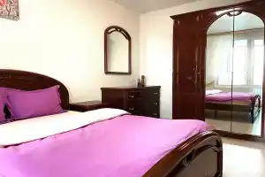 Kliuchnikoff Apartments