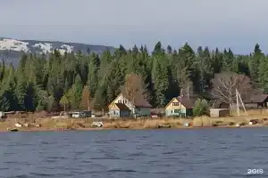 Kamennyy Mys Cottage, Zyuratkul'