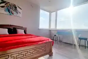 Studiya na Pushkina Apartments, Engels