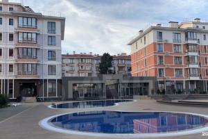 More gor apartamenty, Adler