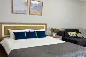 Rich House (Rich Haus) na ulitse Sadovoe Koltso, Oktyabrsky