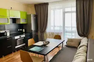 Apartamenty na Sheynkmana, 90, 143