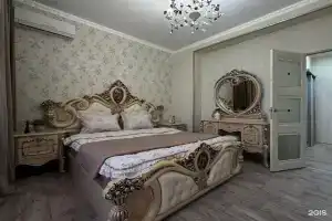 Apartamenty na ploshchad Lenina, 10