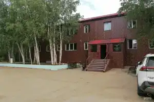 Polyarnaya sova Hotel, Mirnyj