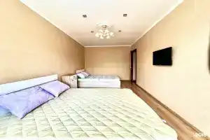 Apartamenty na Shvetsova 41