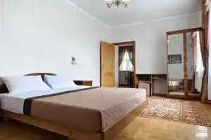 Semeynyy dom na Vinogradnoy Cottage, Odessa