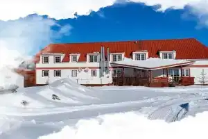 Tri Berega Tourist base, Kamskoye Ustye