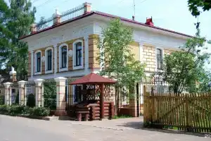 Hotel Domy Mastera Petryaeva, Vyatskoye