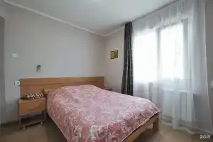 Gueshouse on Dekabristov 27, Gelendzik