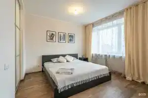 Son i Dush Apartments