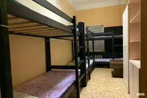 Na Buzheninova Hostel