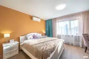 Son i Dush Apartments