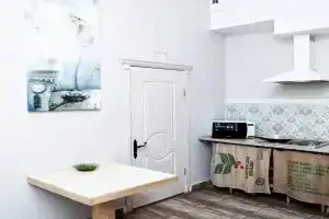 Vezhlivyij Los' Na Buninskoj Alee Hostel, Moscow