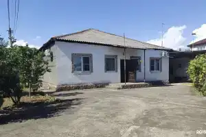 Akuna-Matata Guest house, Gumista