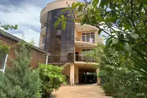 Komnata u morya Apartments