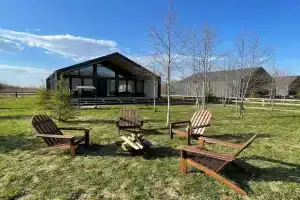 BarnHouse, Petrovskoye