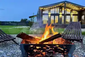 Shishka Haus 210 Cottage