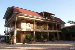 Guest House on 6 Octyabrya 10, Candripsh