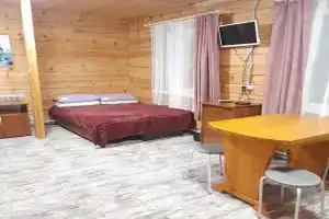 Chastnaya Usadba Stanitsa Tourist base, Bol'shoye Goloustnoye