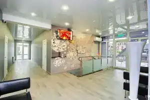 Daymond Delyuks Hotel